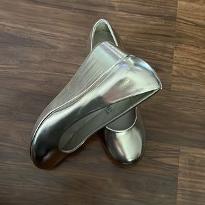 New Pazitos gold heels size 7 1/2 (7)